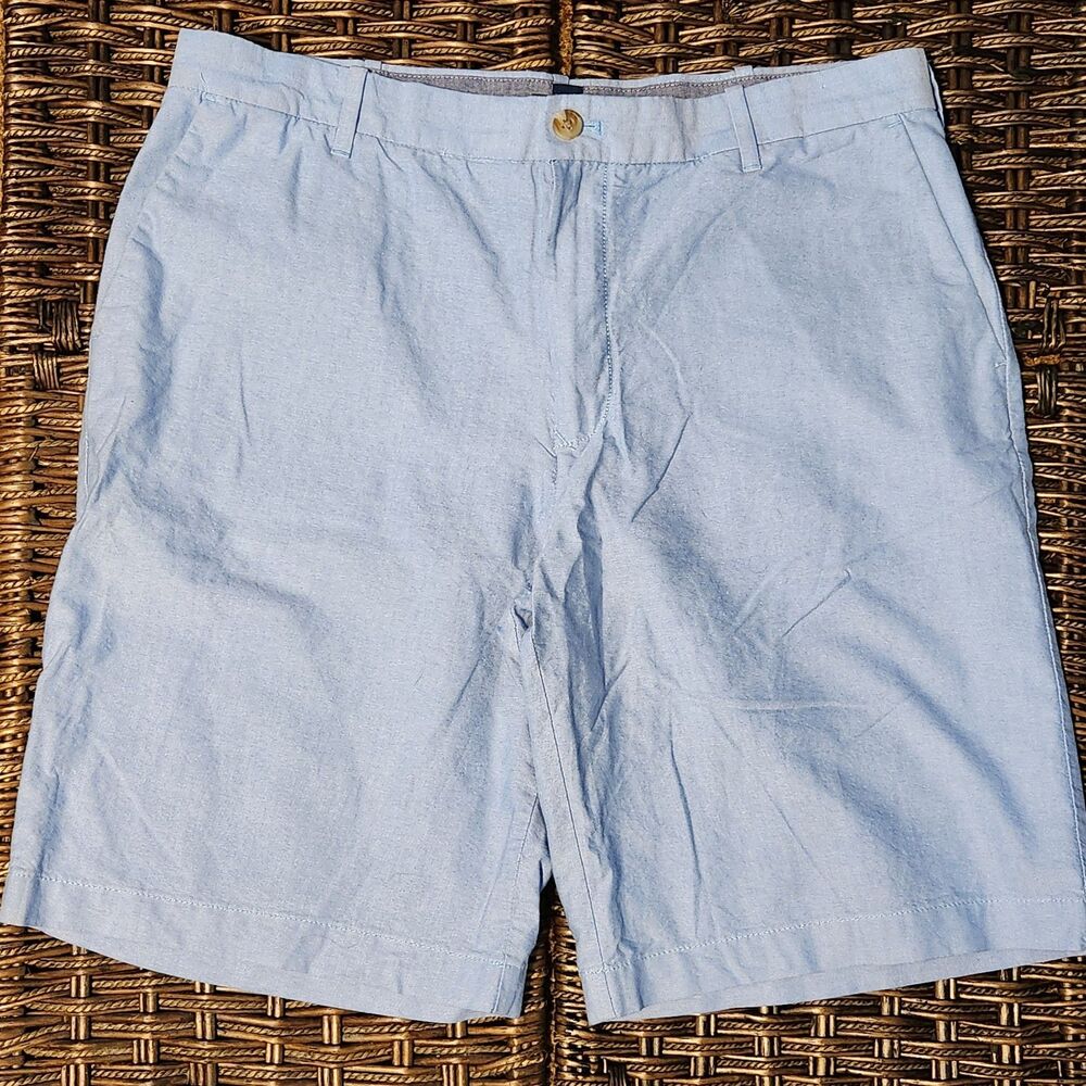 IZOD 100% Cotton Chambray Shorts Mens 38 Blue Flat Front 4 Pocket Resort Casual